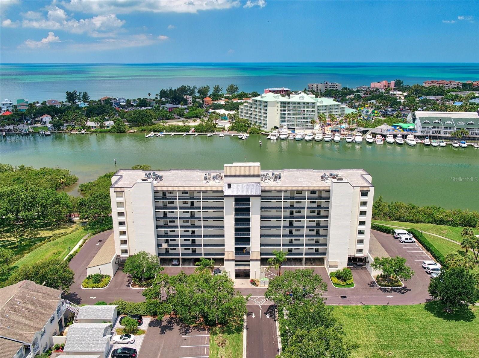 11730 SHIPWATCH DR #702, LARGO, FL, 33774