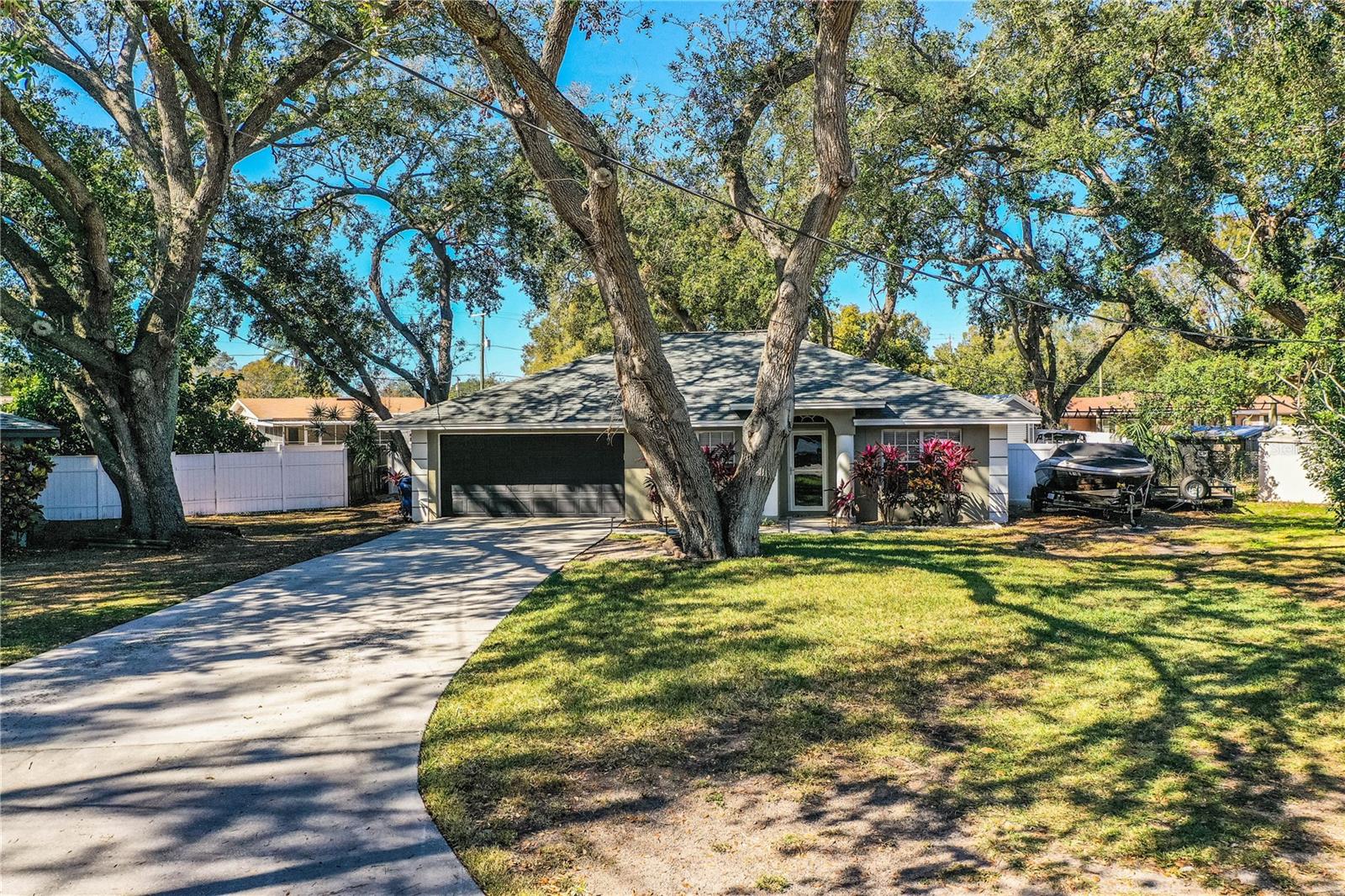 2227 HOWARD WEST AVE, WINTER HAVEN, FL, 33880