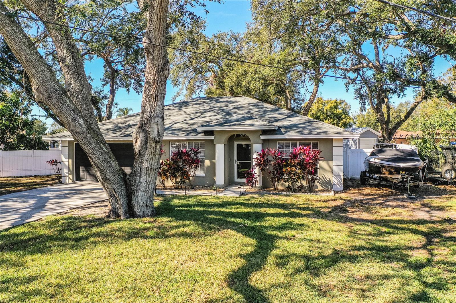 2227 HOWARD WEST AVE, WINTER HAVEN, FL, 33880