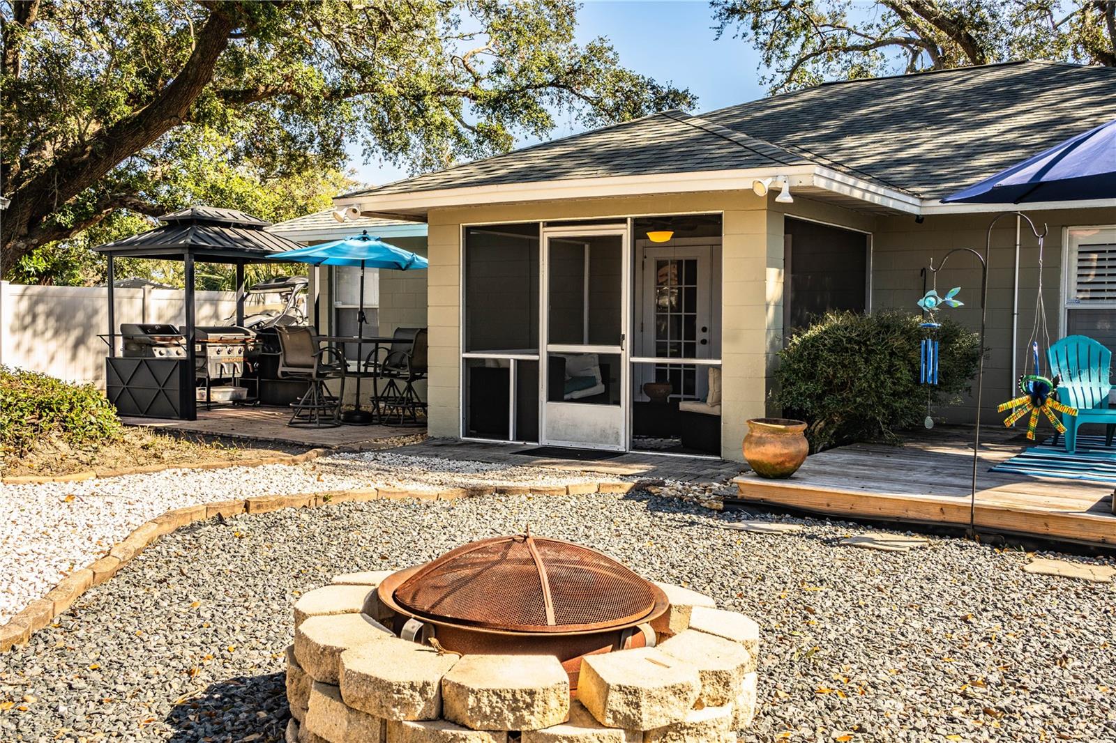 2227 HOWARD WEST AVE, WINTER HAVEN, FL, 33880