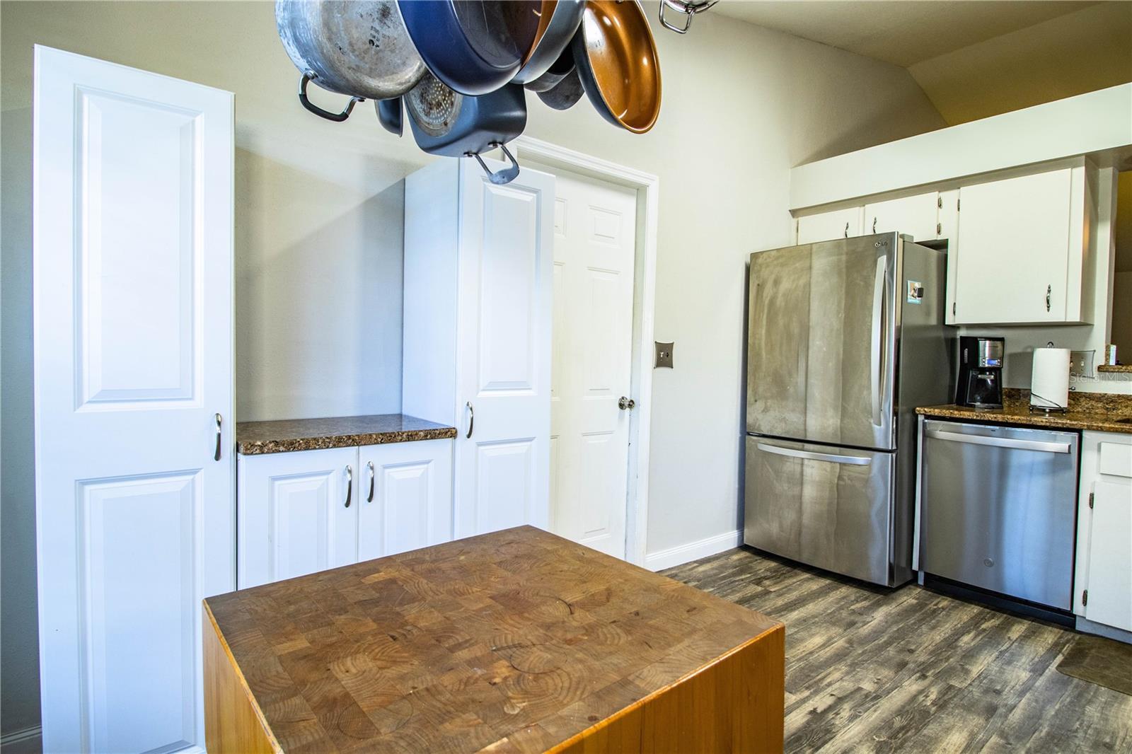 2227 HOWARD WEST AVE, WINTER HAVEN, FL, 33880