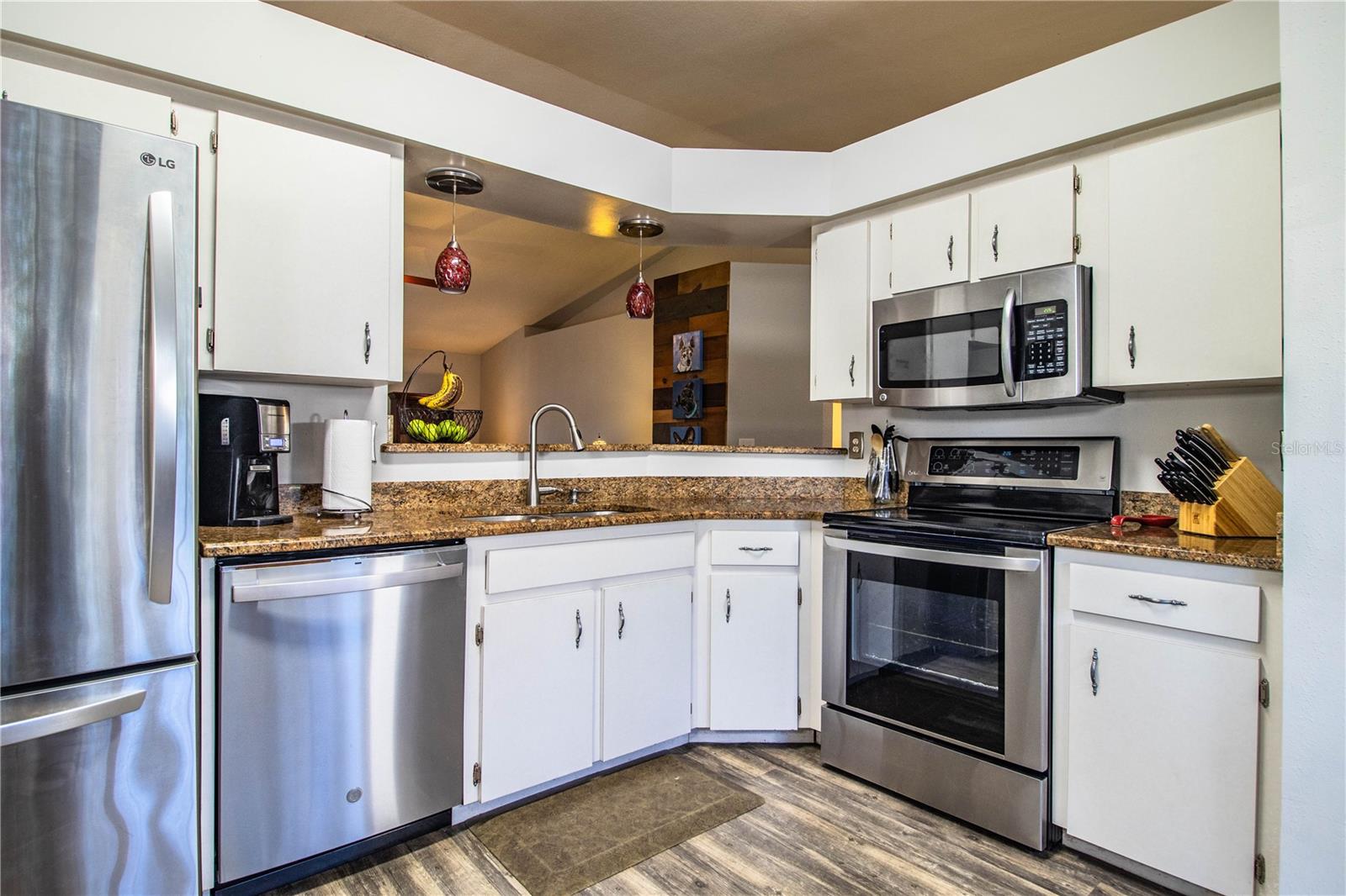 2227 HOWARD WEST AVE, WINTER HAVEN, FL, 33880