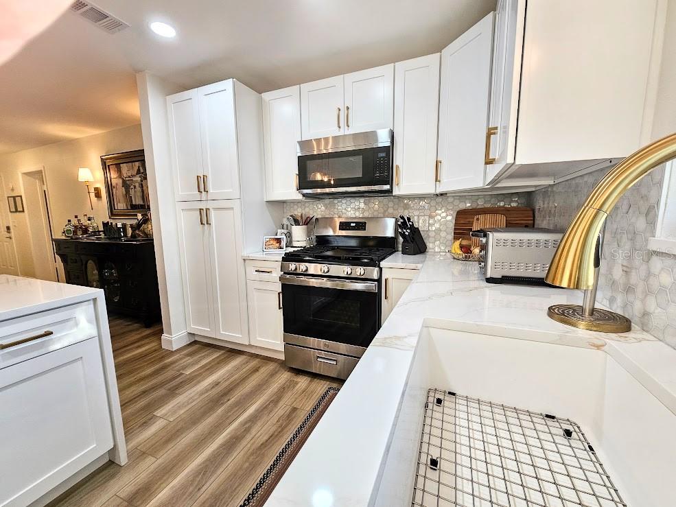 6188 80TH ST N #402, ST PETERSBURG, FL, 33709