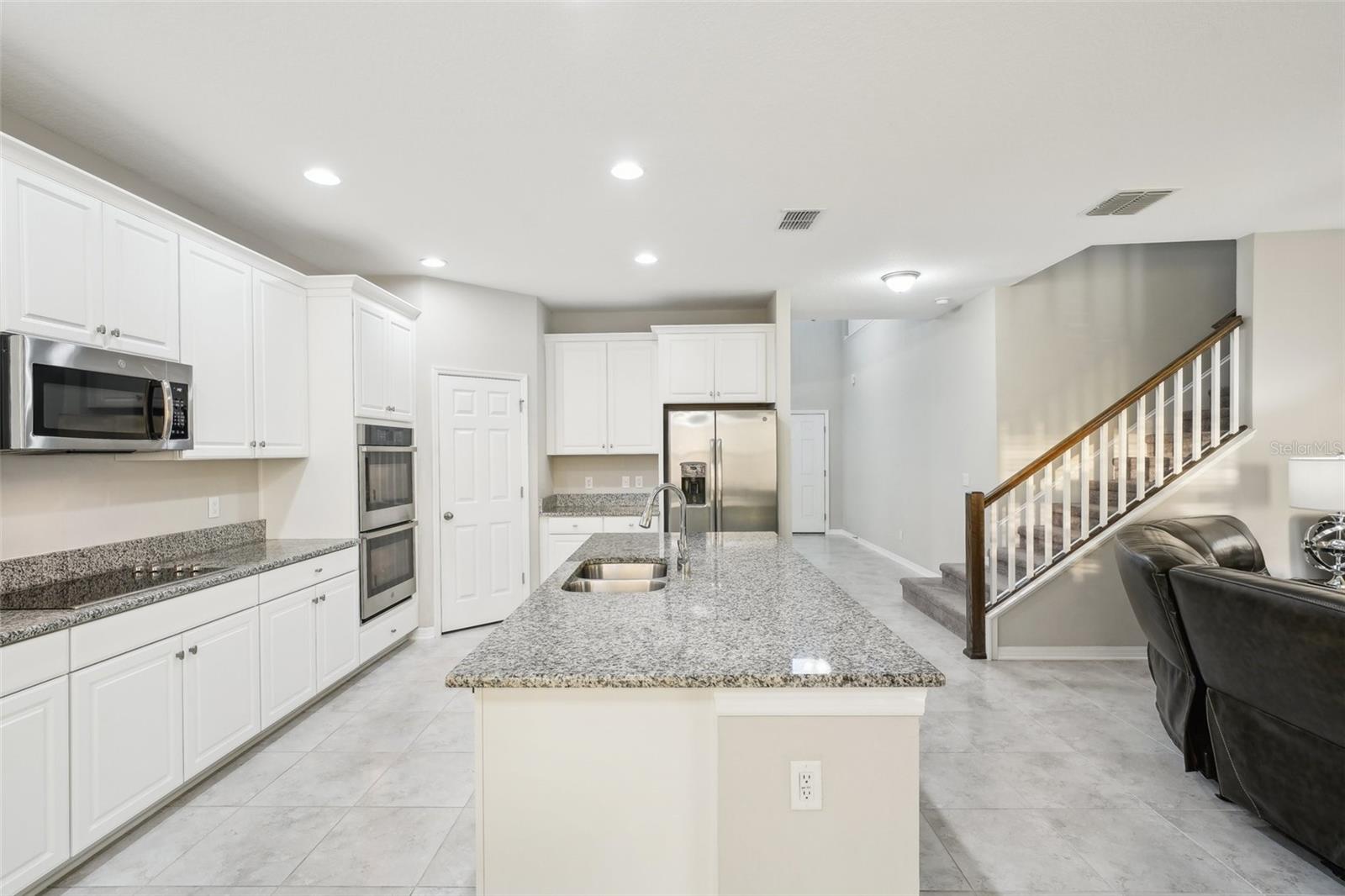 6658 DUTTON DR, WESLEY CHAPEL, FL, 33545