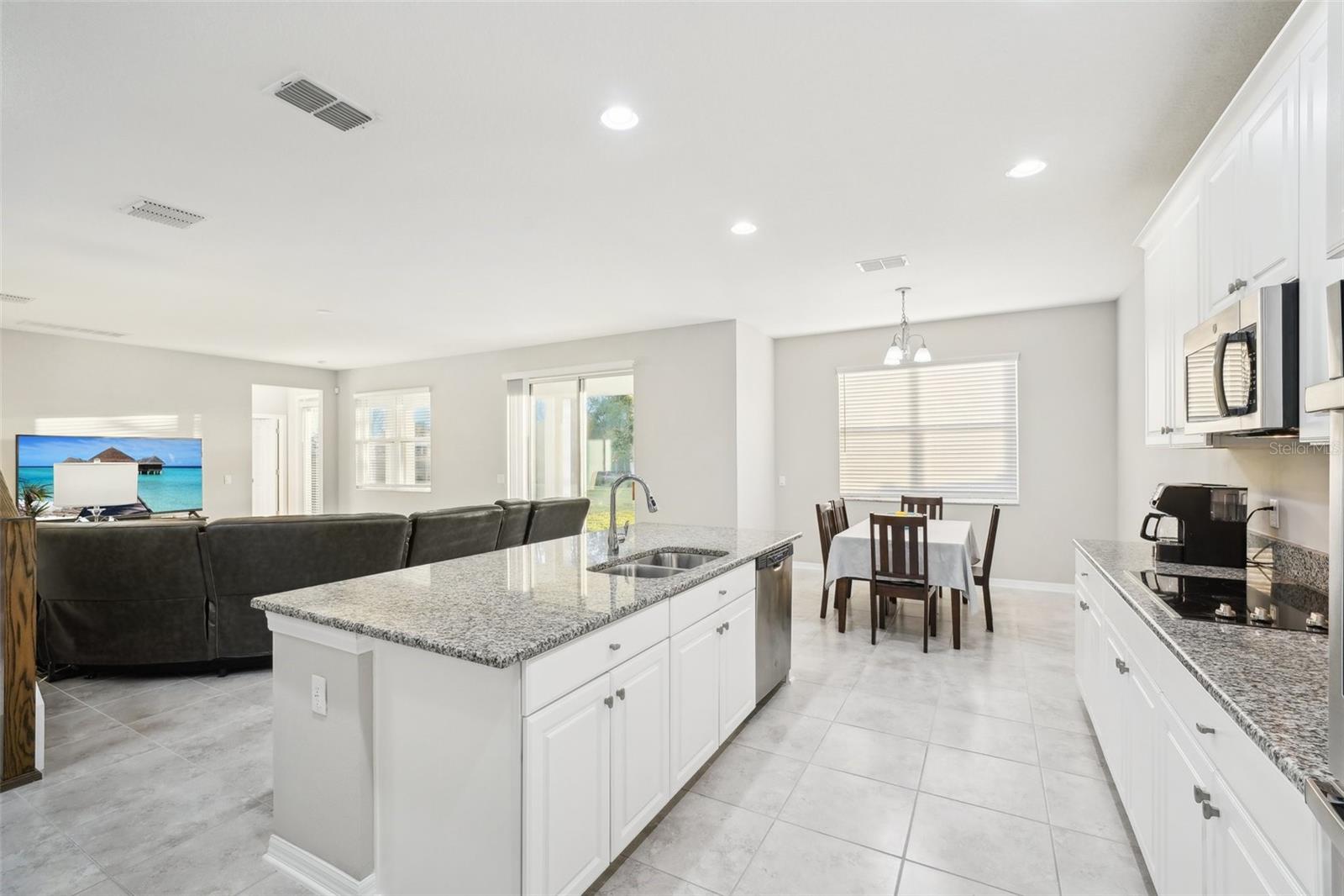 6658 DUTTON DR, WESLEY CHAPEL, FL, 33545