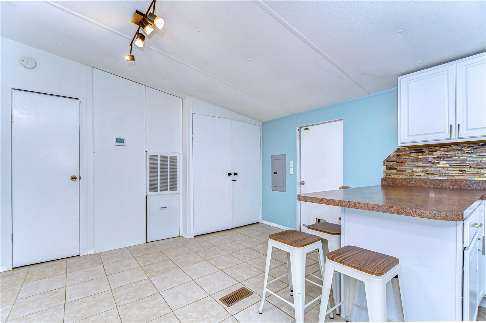 33933 TERRACE BLVD, WESLEY CHAPEL, FL, 33543