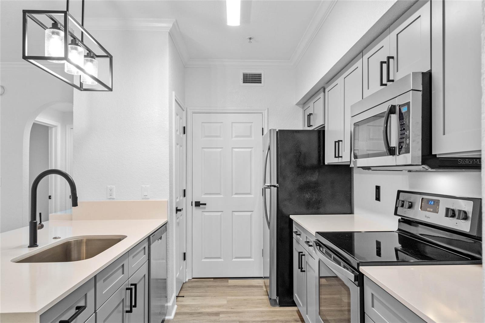 911 N ORANGE AVE #309, ORLANDO, FL, 32801