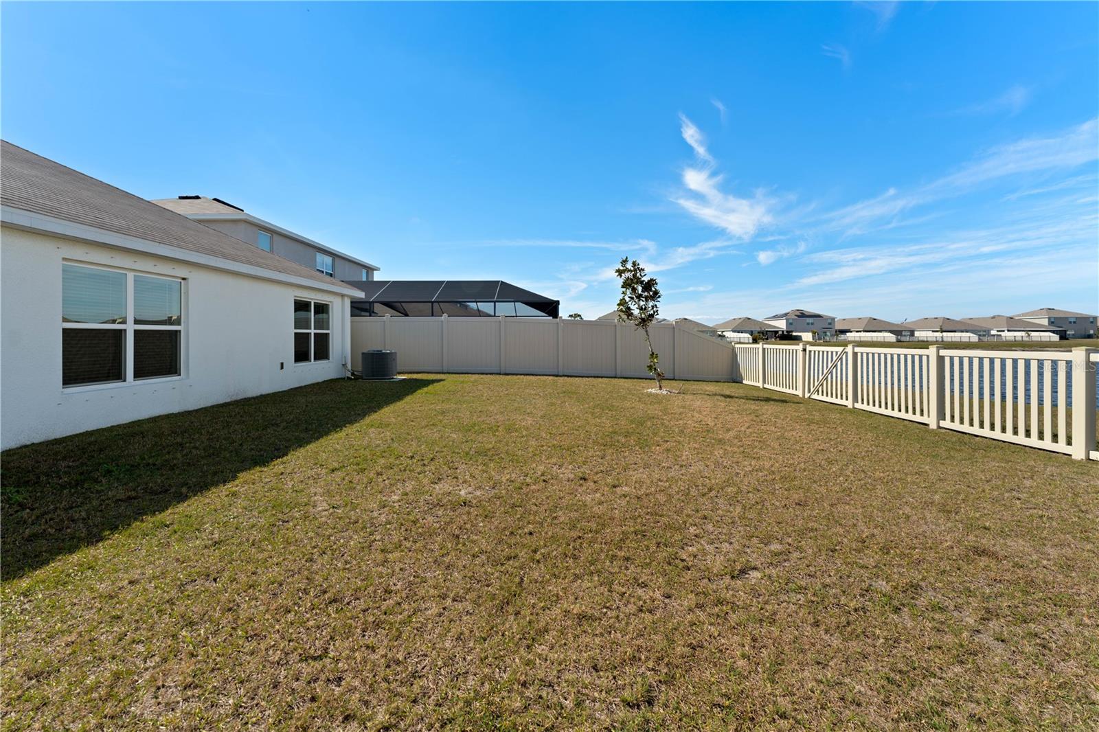 5462 LOGAN CAVE AVE, WIMAUMA, FL, 33598
