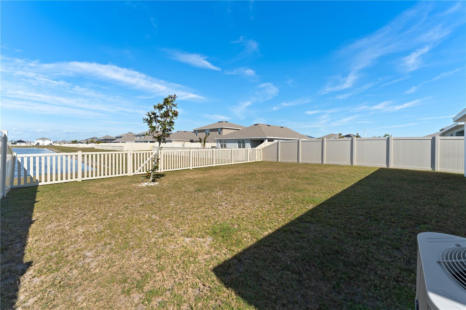 5462 LOGAN CAVE AVE, WIMAUMA, FL, 33598