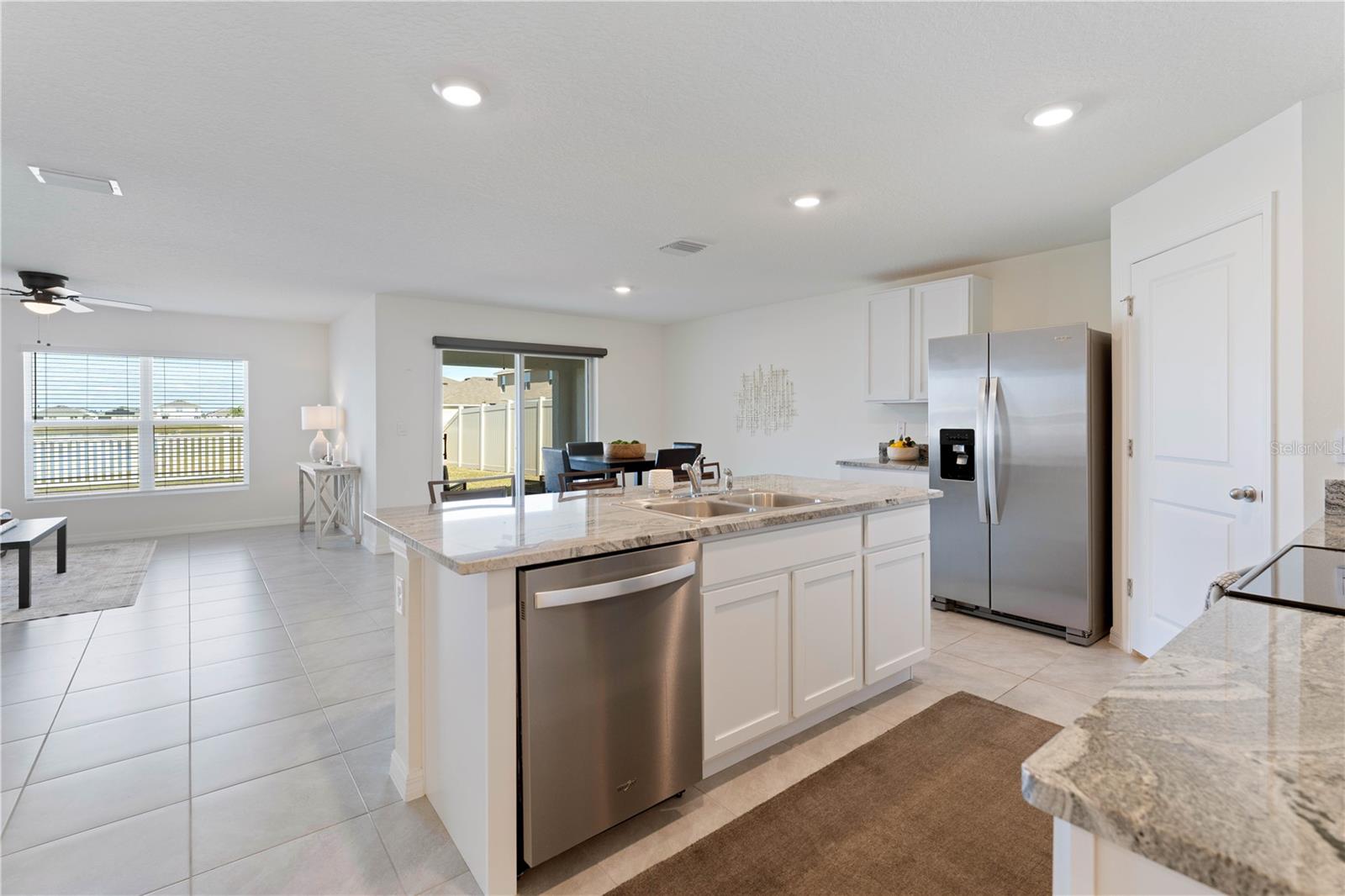 5462 LOGAN CAVE AVE, WIMAUMA, FL, 33598