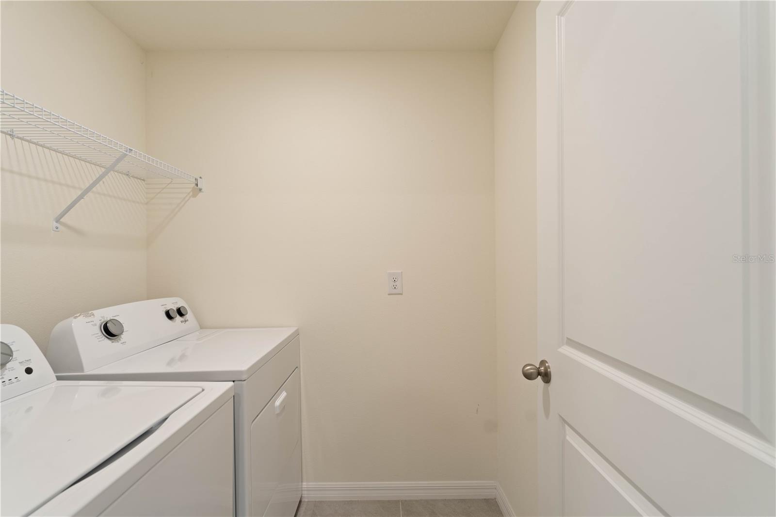 5462 LOGAN CAVE AVE, WIMAUMA, FL, 33598
