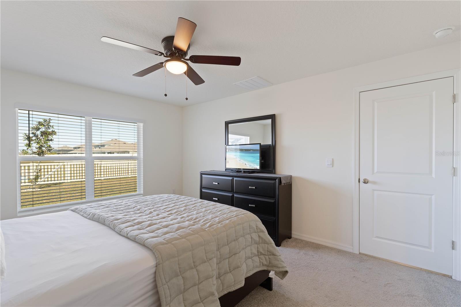 5462 LOGAN CAVE AVE, WIMAUMA, FL, 33598