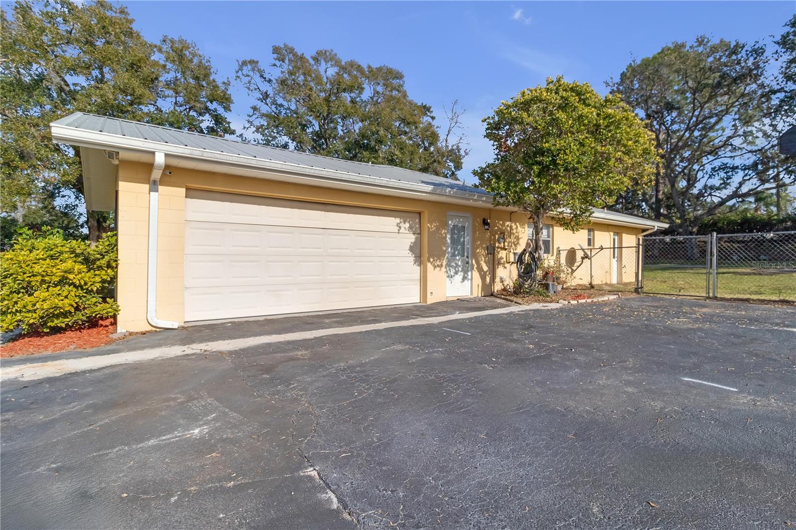 10406 LAKESHORE DR, CLERMONT, FL, 34711