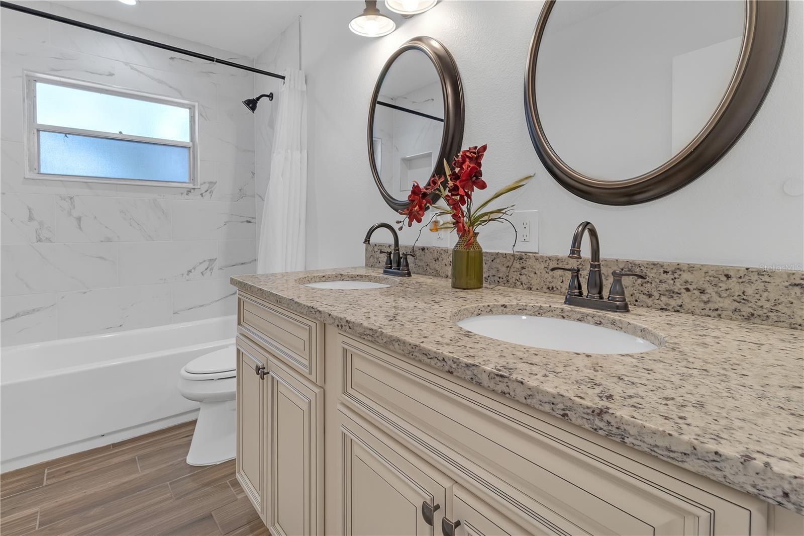 10406 LAKESHORE DR, CLERMONT, FL, 34711