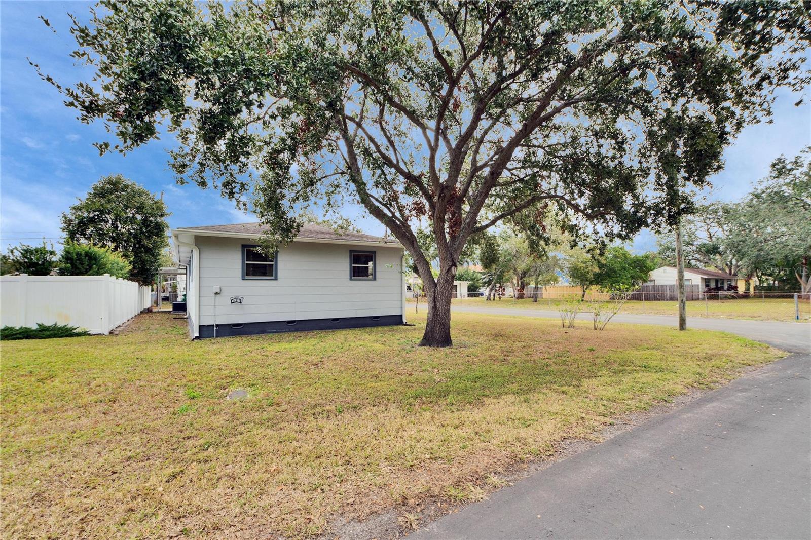 3700 12TH ST N, ST PETERSBURG, FL, 33704