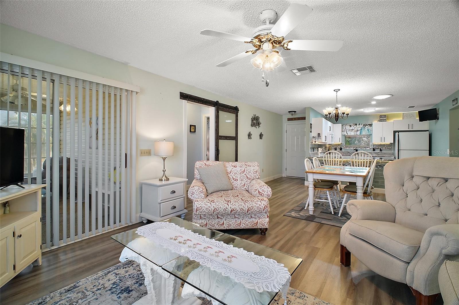 2001 CRISTO RD, LADY LAKE, FL, 32159