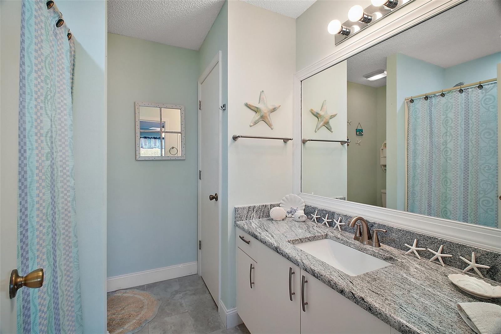 2001 CRISTO RD, LADY LAKE, FL, 32159