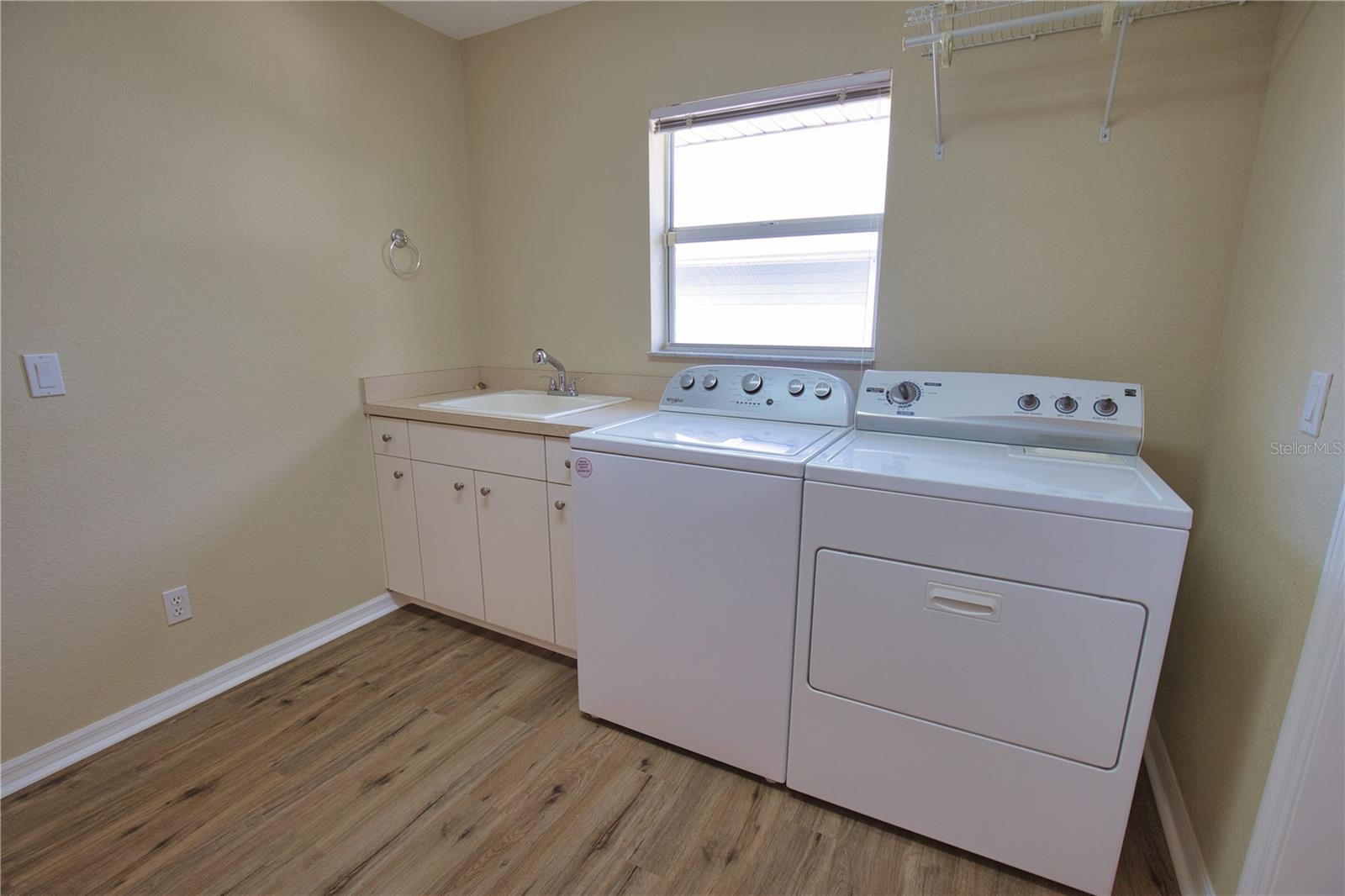 8 SPORTSMAN RD, ROTONDA WEST, FL, 33947