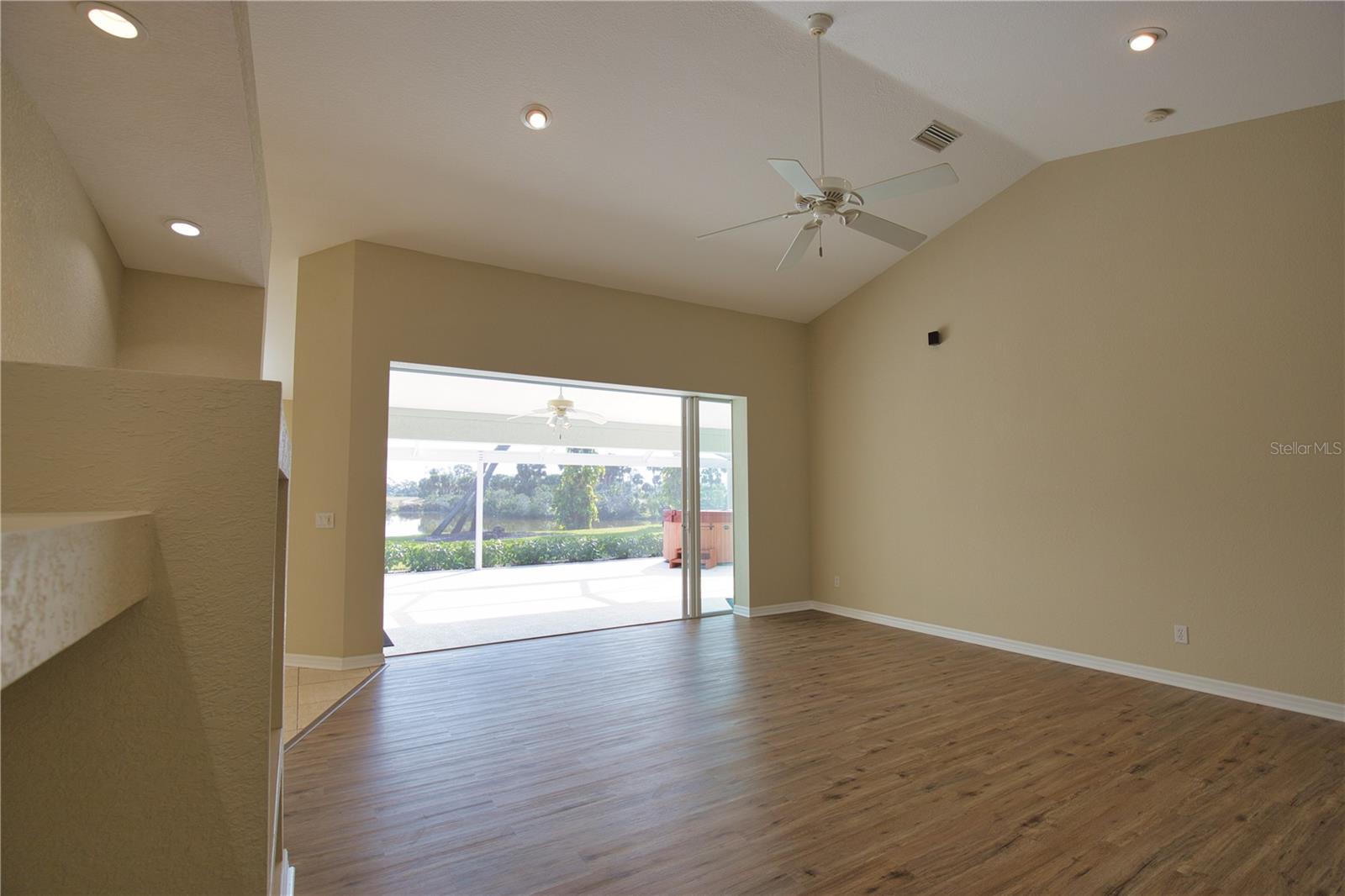8 SPORTSMAN RD, ROTONDA WEST, FL, 33947