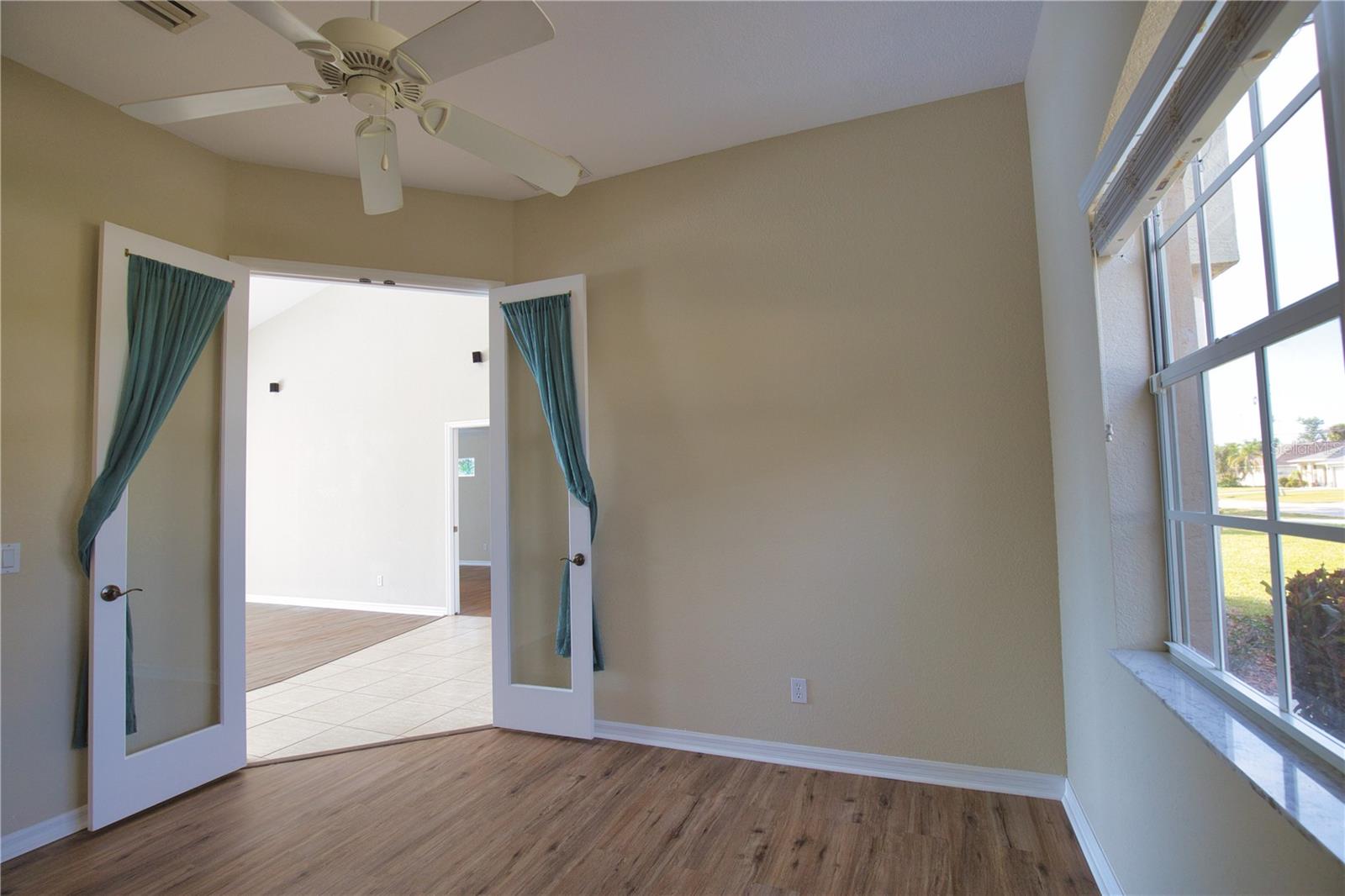 8 SPORTSMAN RD, ROTONDA WEST, FL, 33947