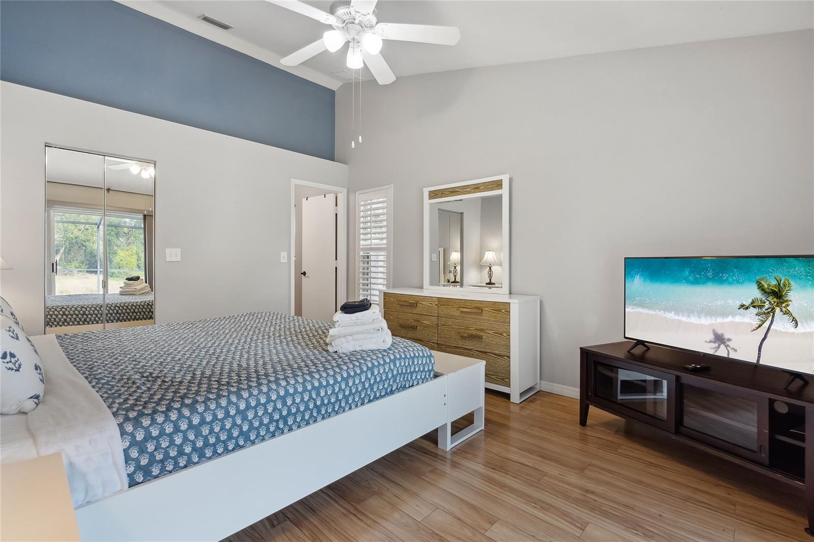 7117 QUEEN PALM CIR, SARASOTA, FL, 34243