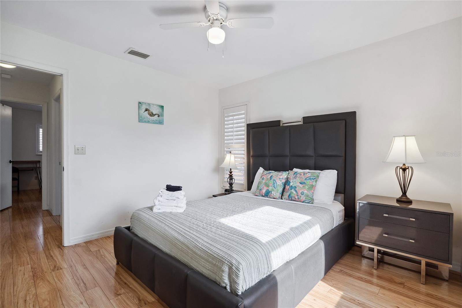 7117 QUEEN PALM CIR, SARASOTA, FL, 34243