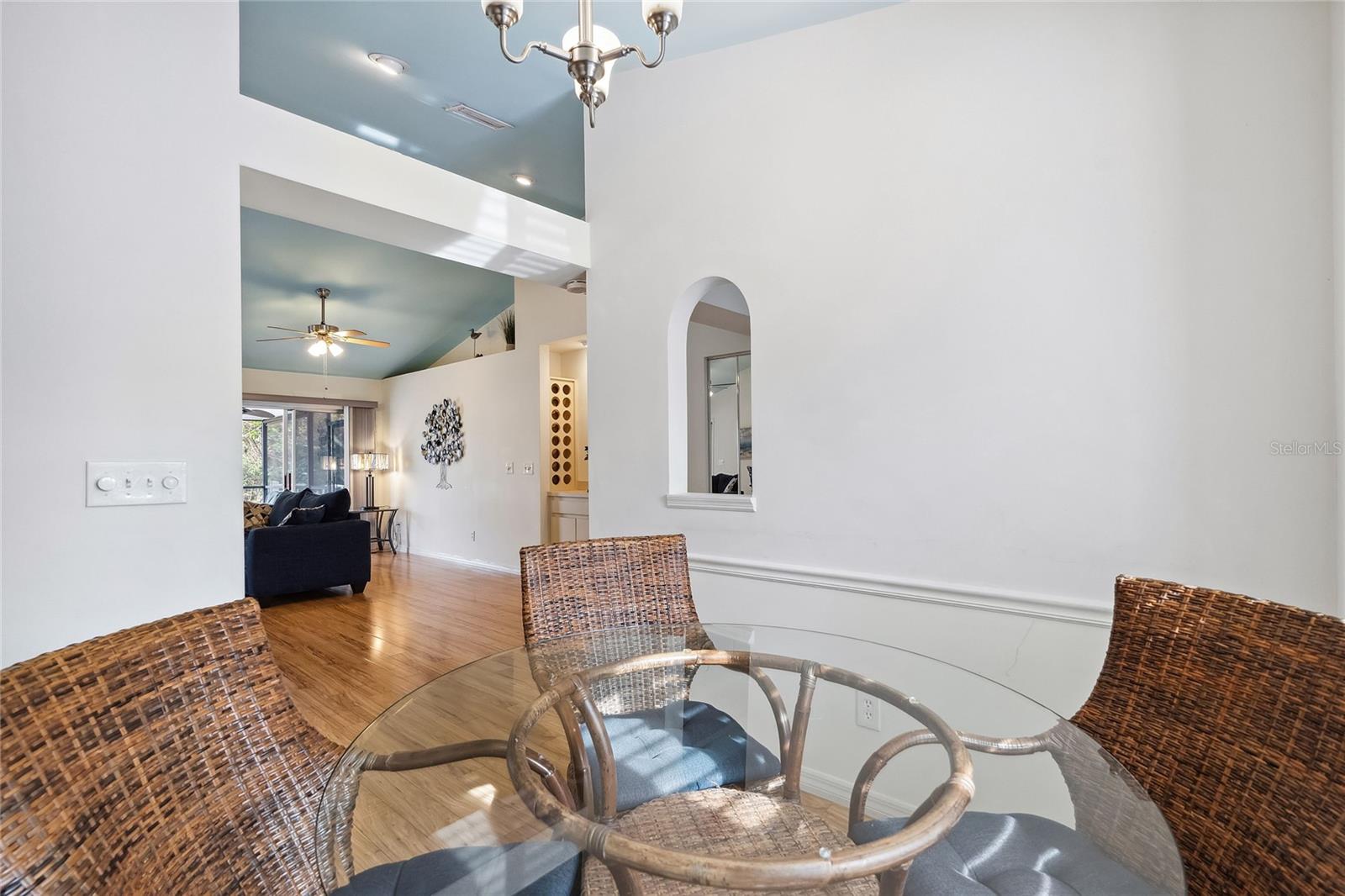 7117 QUEEN PALM CIR, SARASOTA, FL, 34243