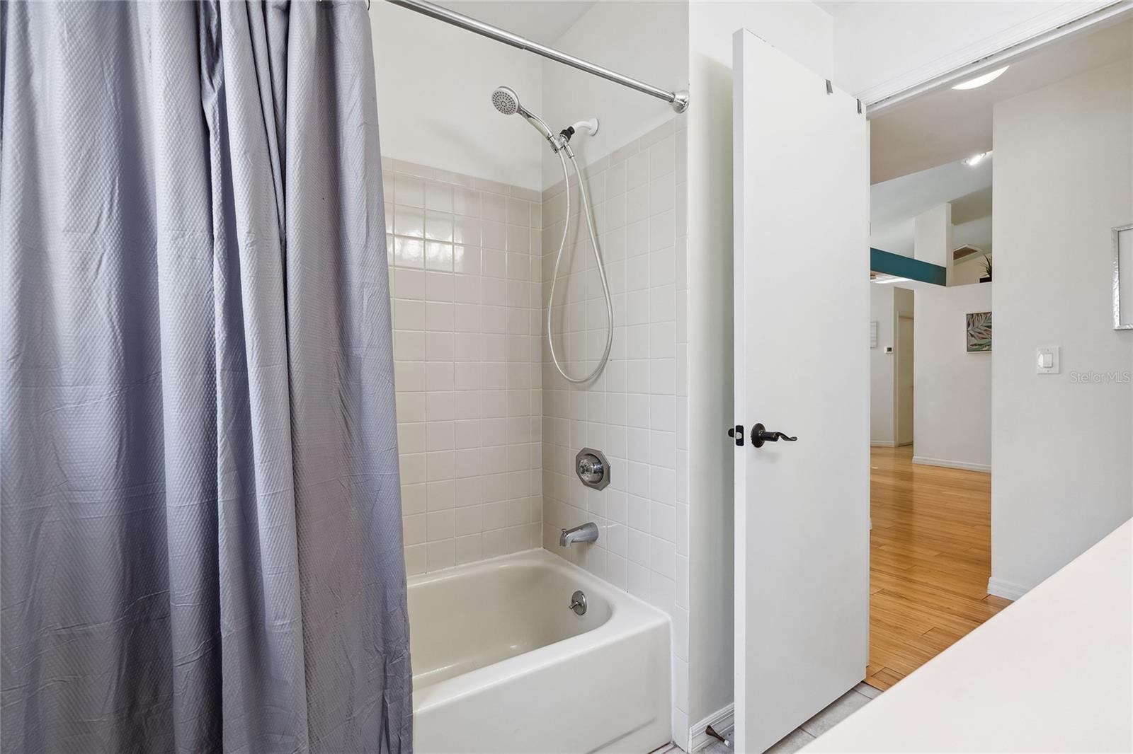 7117 QUEEN PALM CIR, SARASOTA, FL, 34243