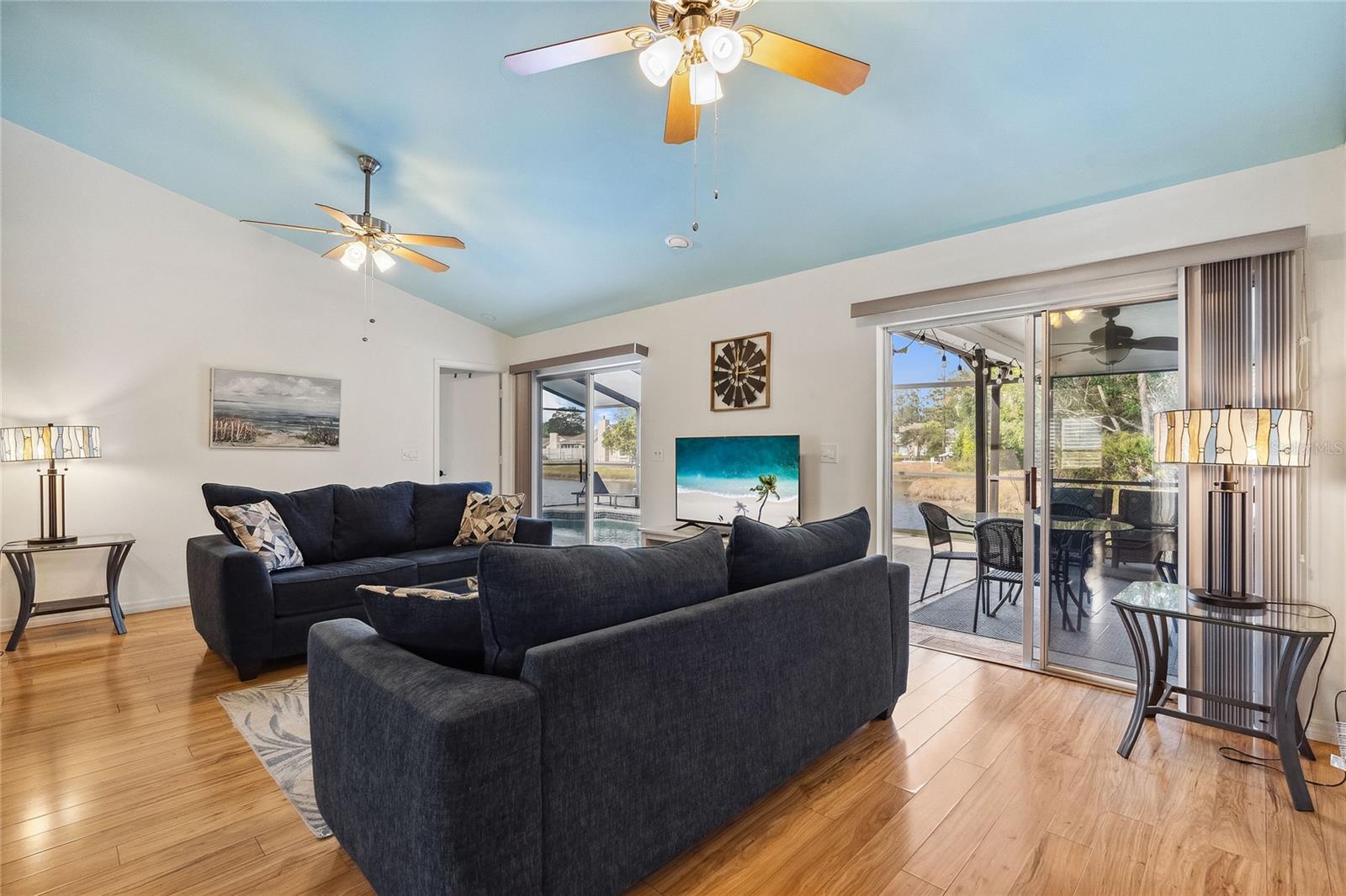 7117 QUEEN PALM CIR, SARASOTA, FL, 34243