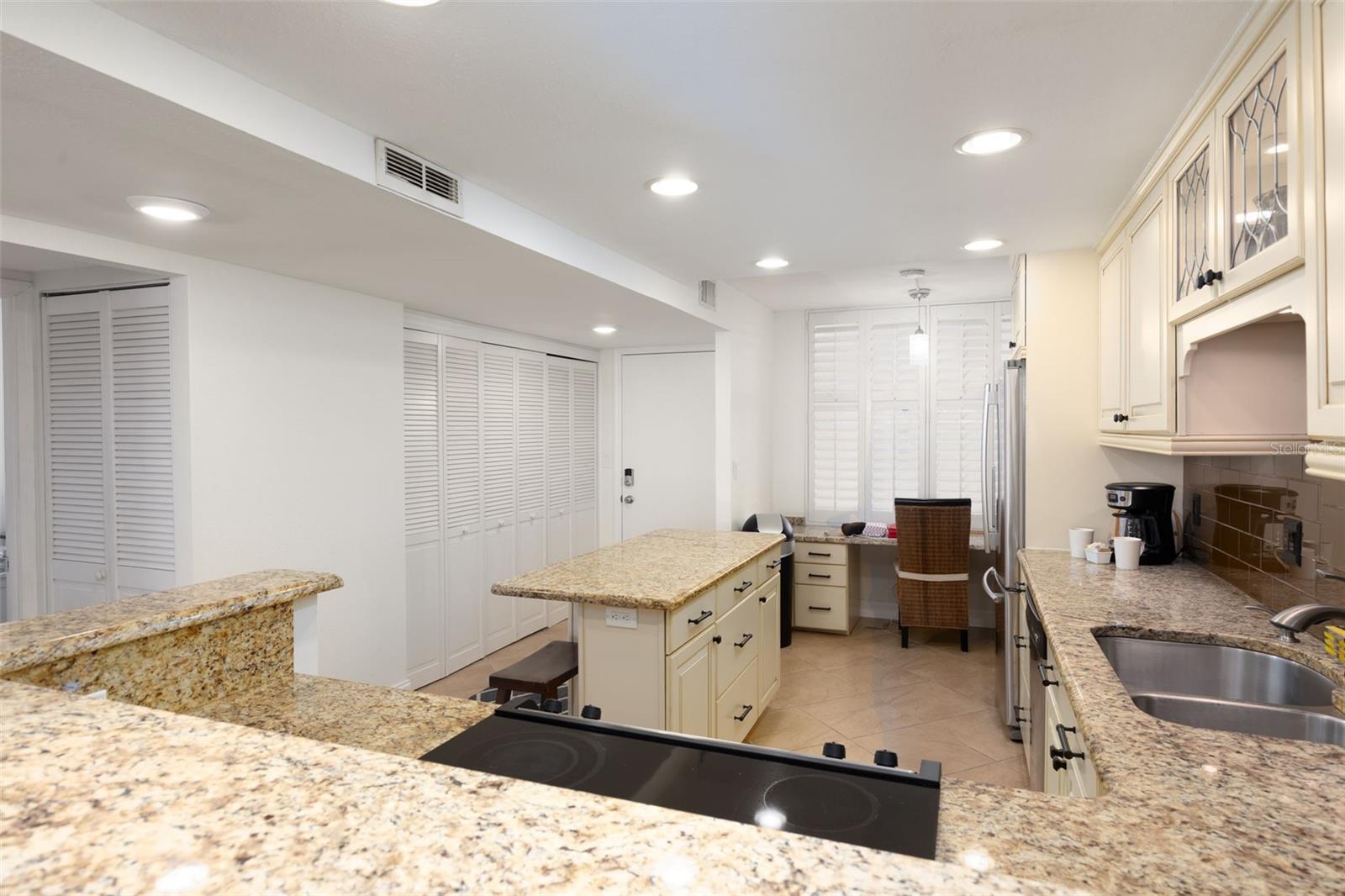 9495 BLIND PASS RD #605, ST PETE BEACH, FL, 33706