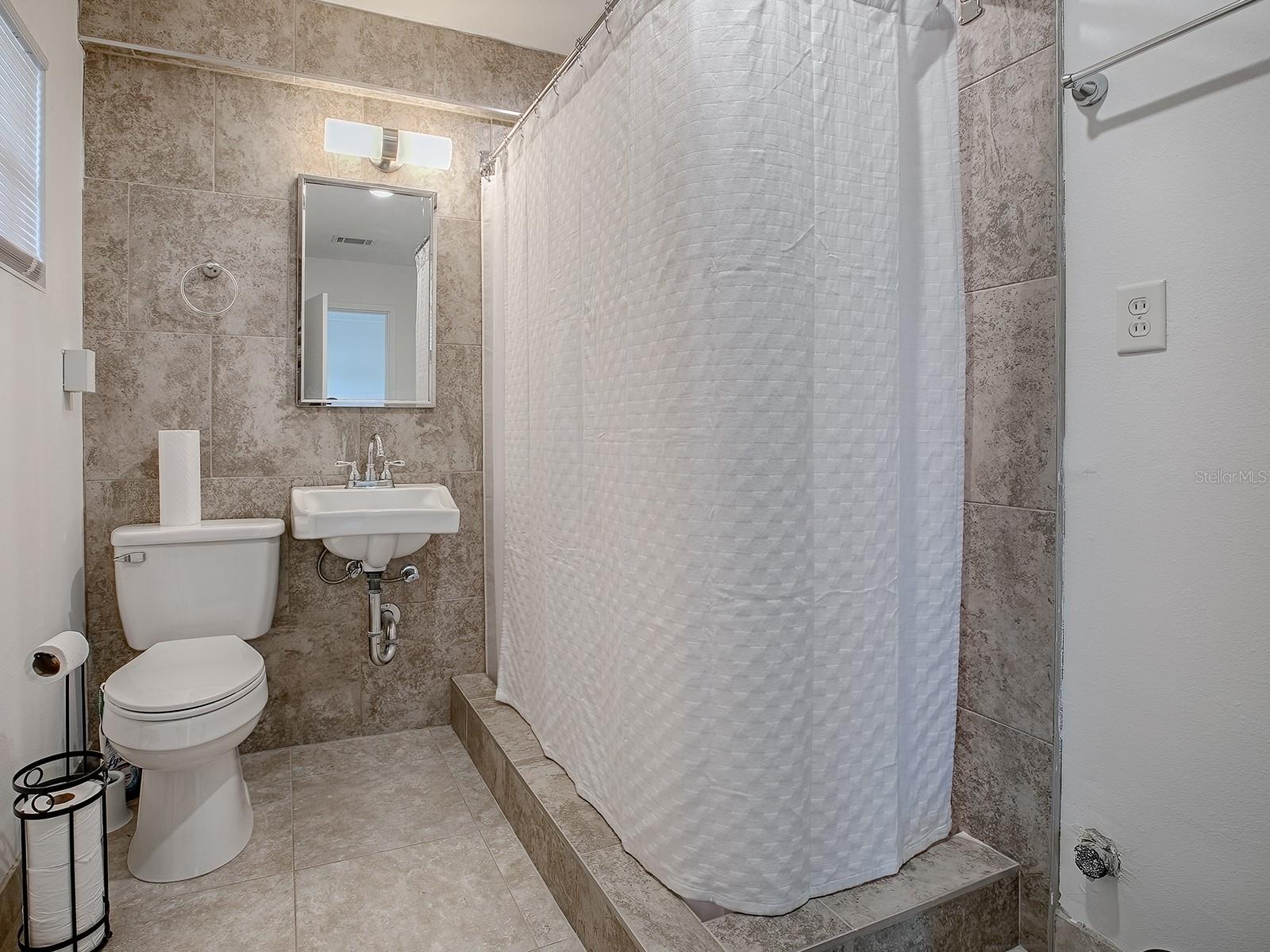 2729 WESTLAND RD, MOUNT DORA, FL, 32757