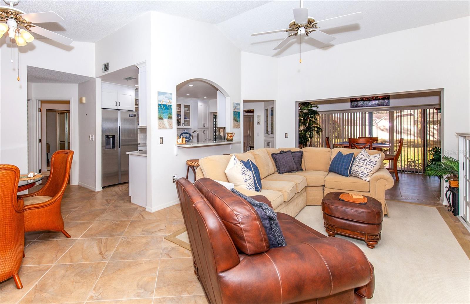 237 SOUTHAMPTON LN #275, VENICE, FL, 34293