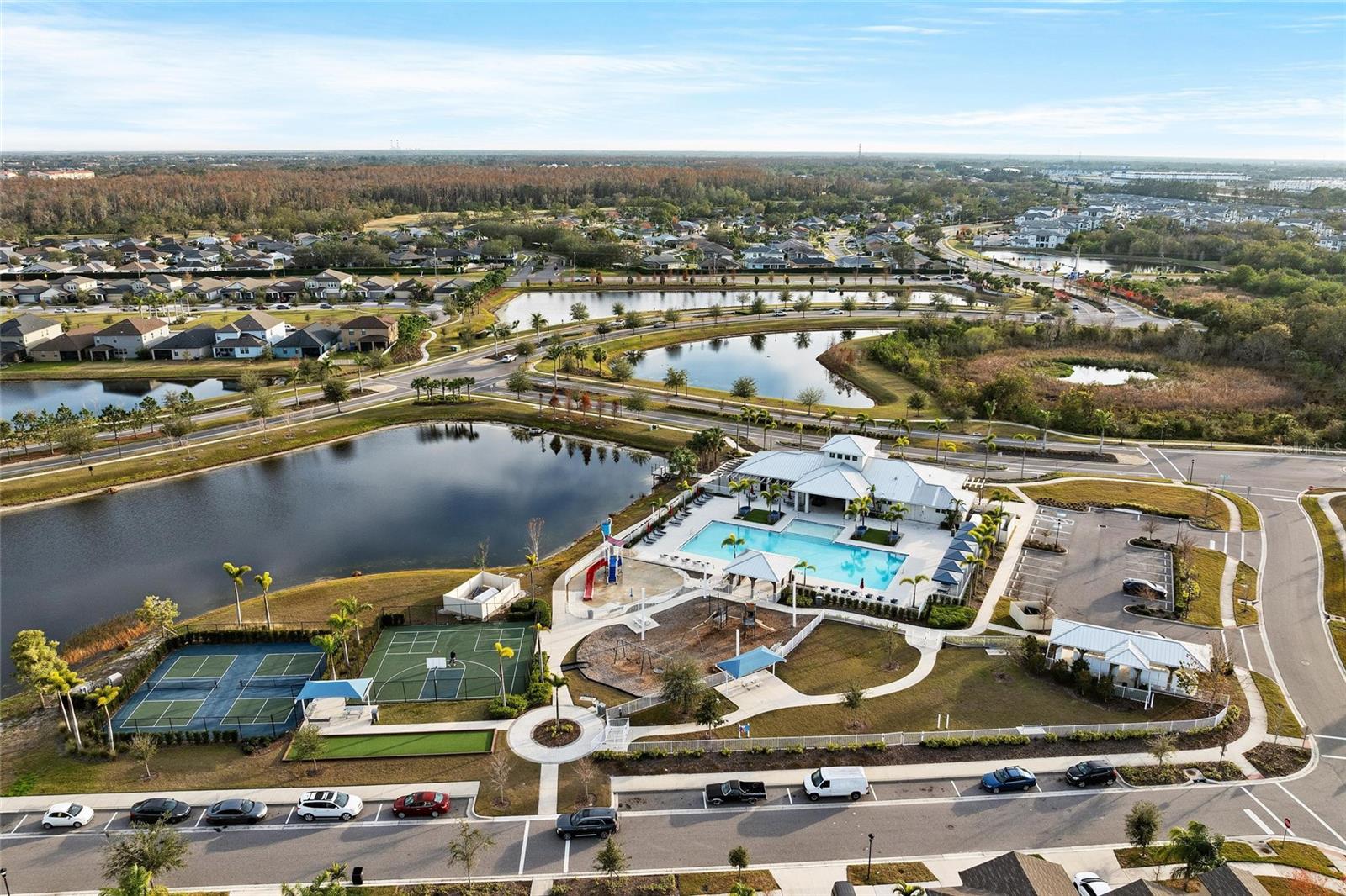 15304 MILLER CREEK DR, SUN CITY CENTER, FL, 33573