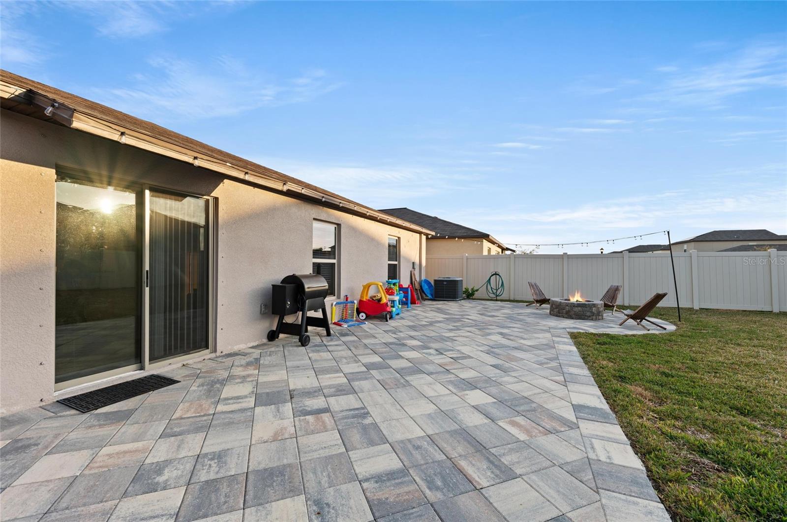15304 MILLER CREEK DR, SUN CITY CENTER, FL, 33573