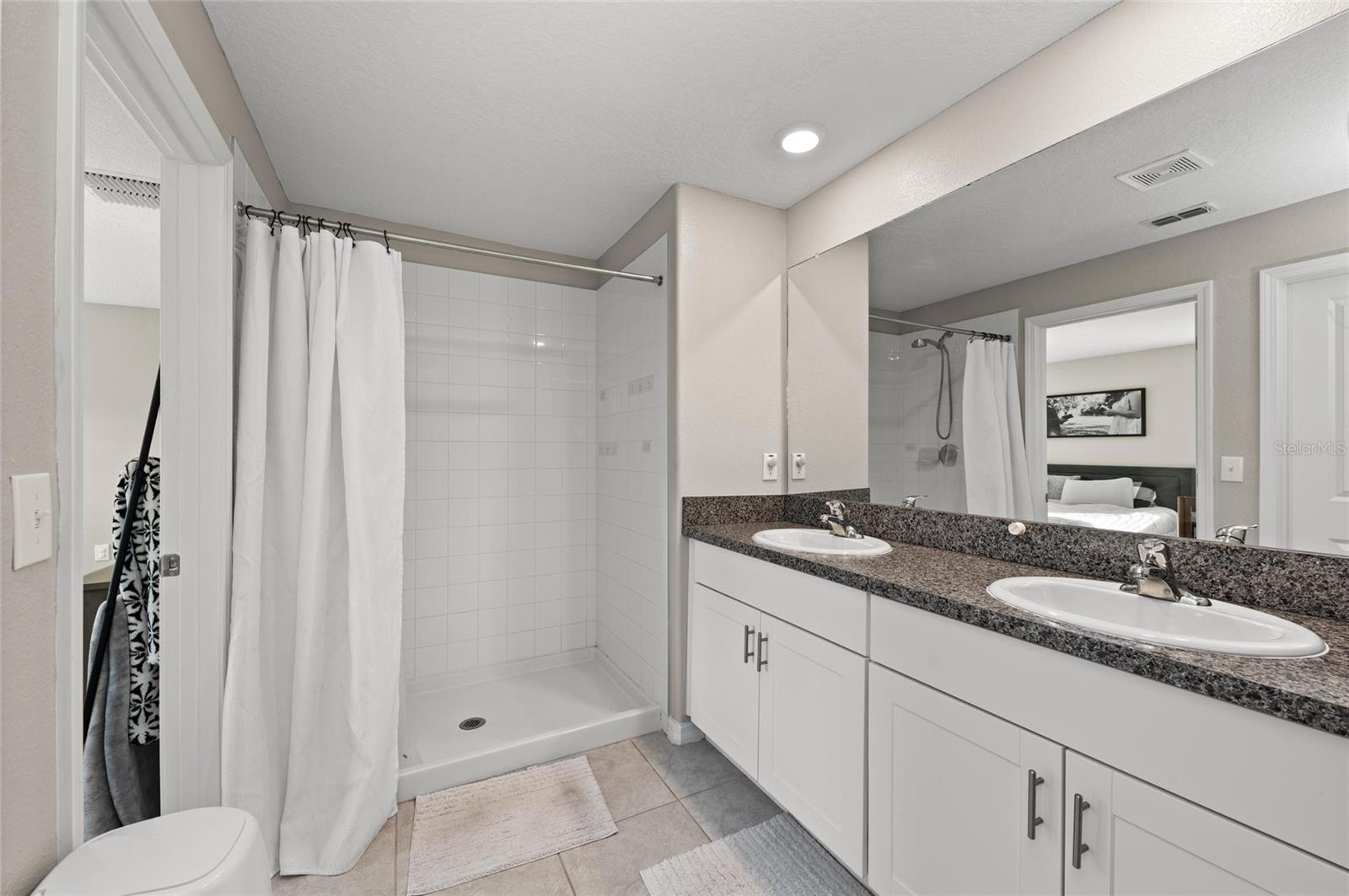 15304 MILLER CREEK DR, SUN CITY CENTER, FL, 33573