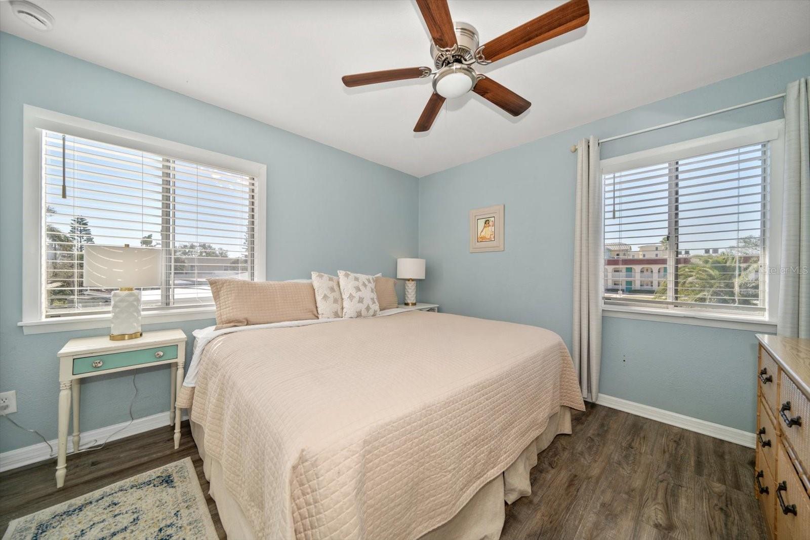 2215 1ST ST #A & B, INDIAN ROCKS BEACH, FL, 33785