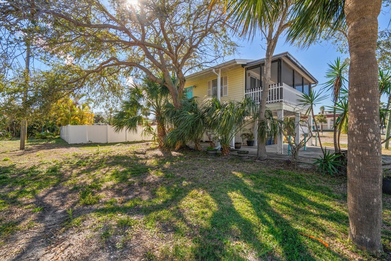 2215 1ST ST #A & B, INDIAN ROCKS BEACH, FL, 33785