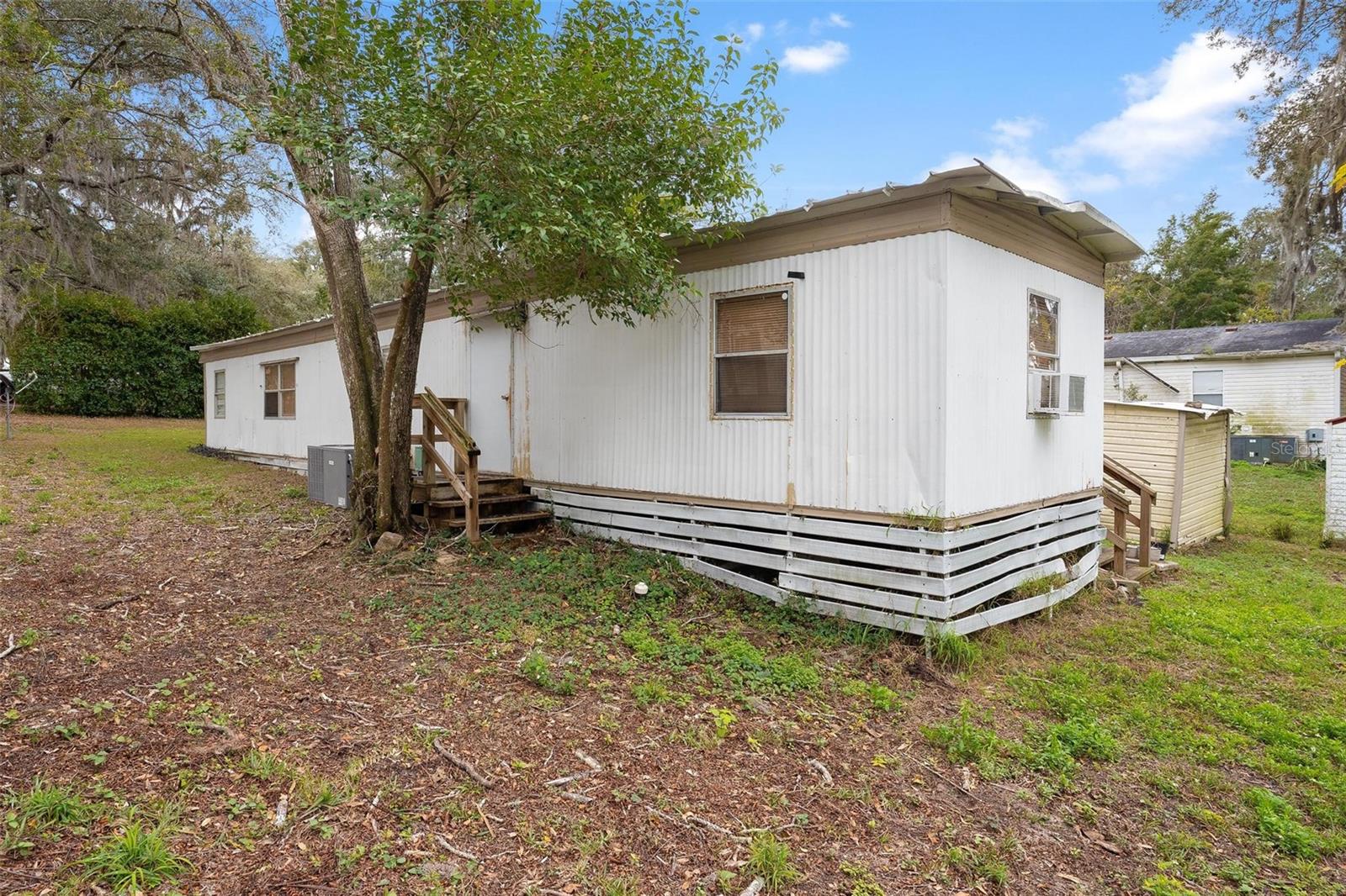 2109 HIALEAH AVE, LEESBURG, FL, 34748