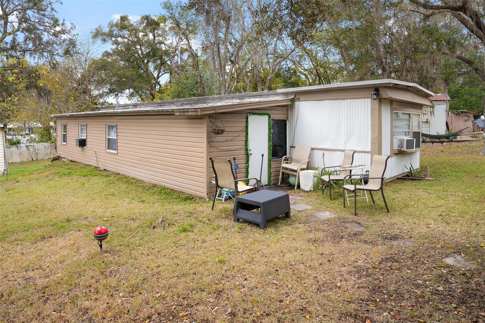 2109 HIALEAH AVE, LEESBURG, FL, 34748