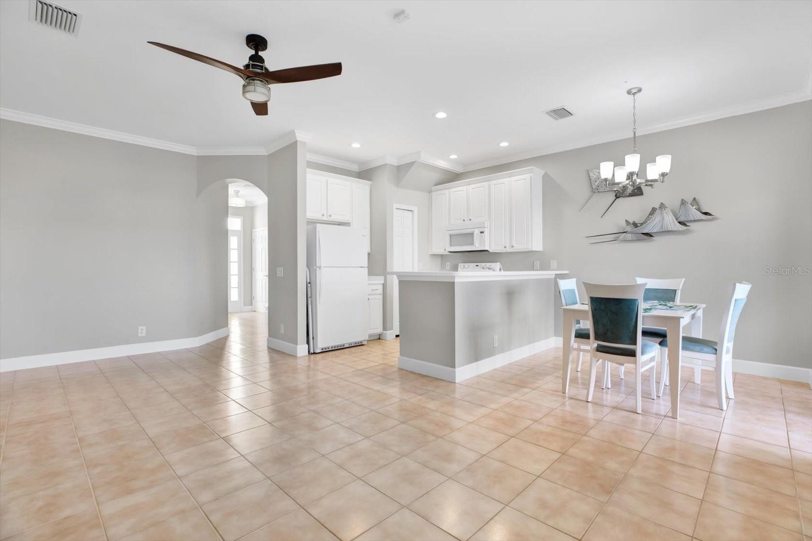 627 VALLANCE WAY NE, ST PETERSBURG, FL, 33716