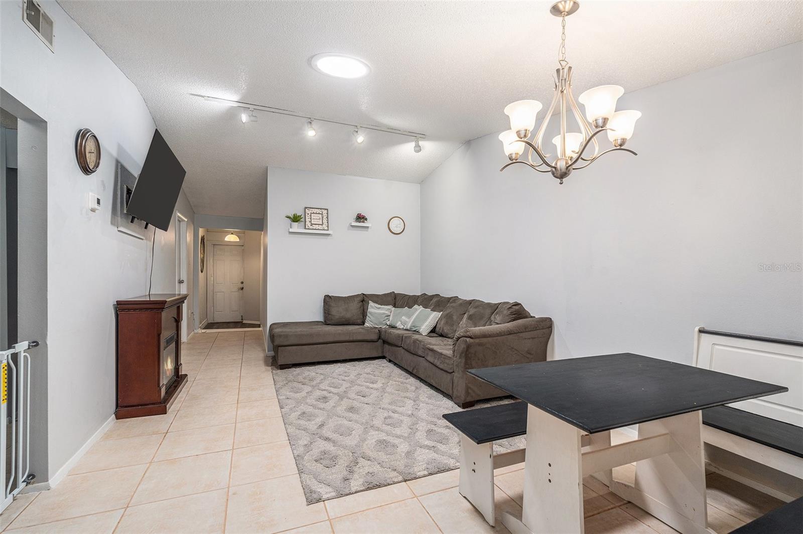 106 EDGEWOOD CT, OLDSMAR, FL, 34677