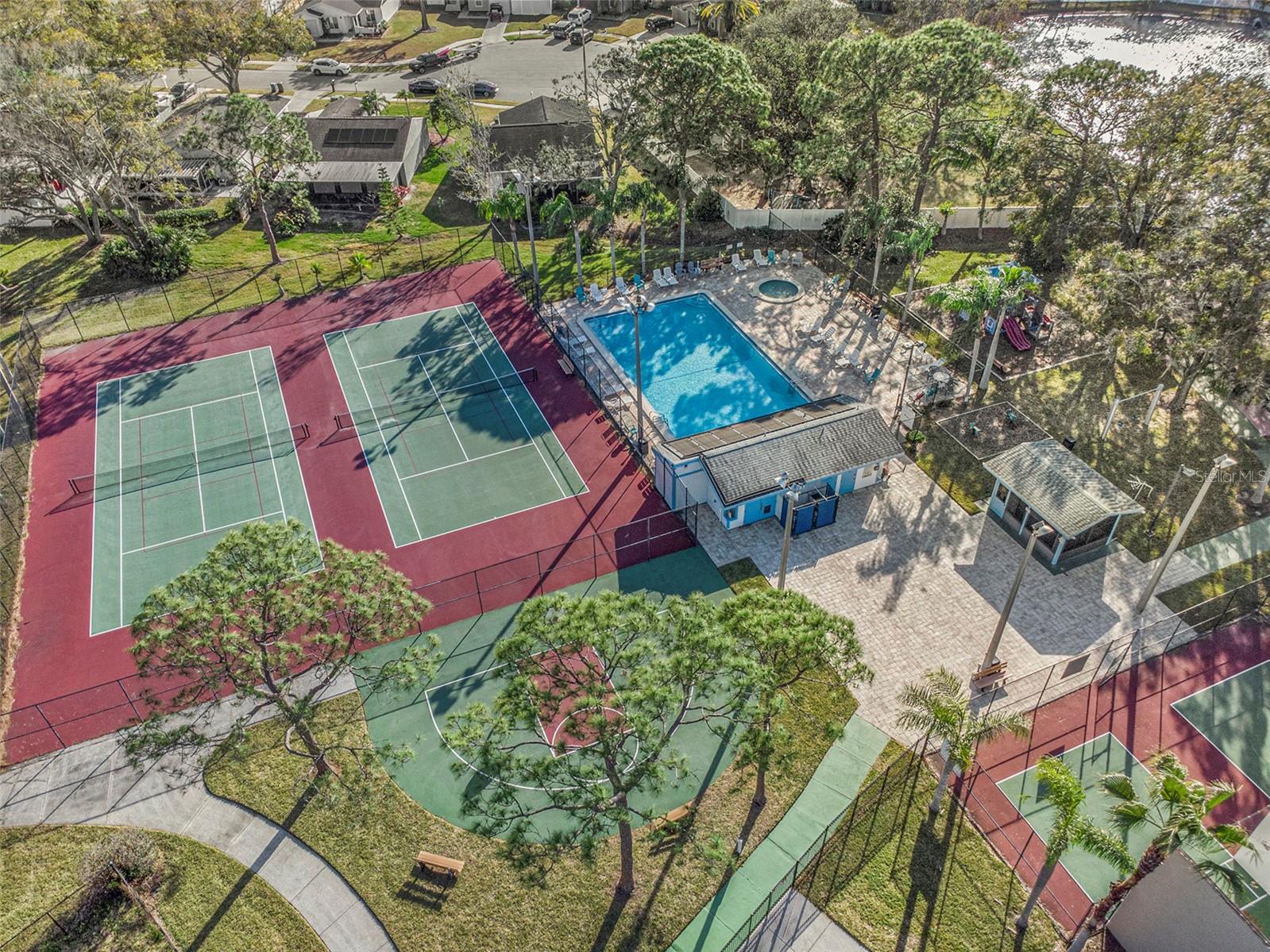 106 EDGEWOOD CT, OLDSMAR, FL, 34677