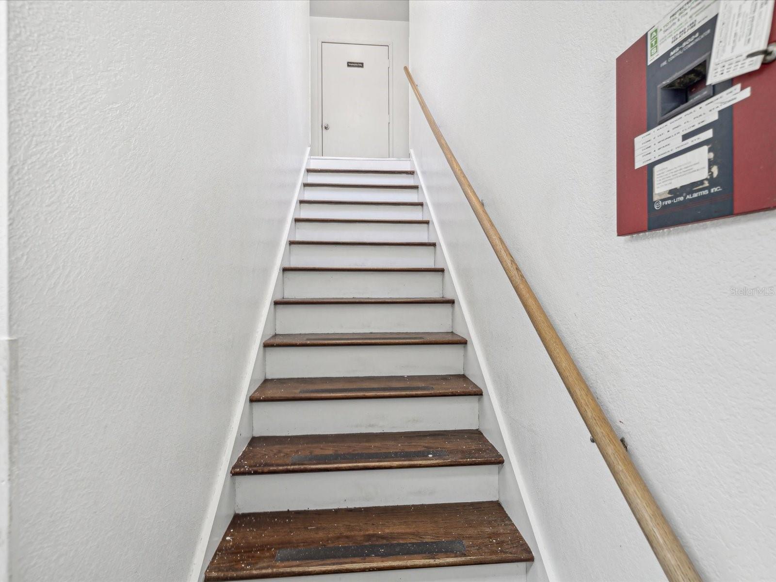 1055 PHILIPPE PKWY, SAFETY HARBOR, FL, 34695