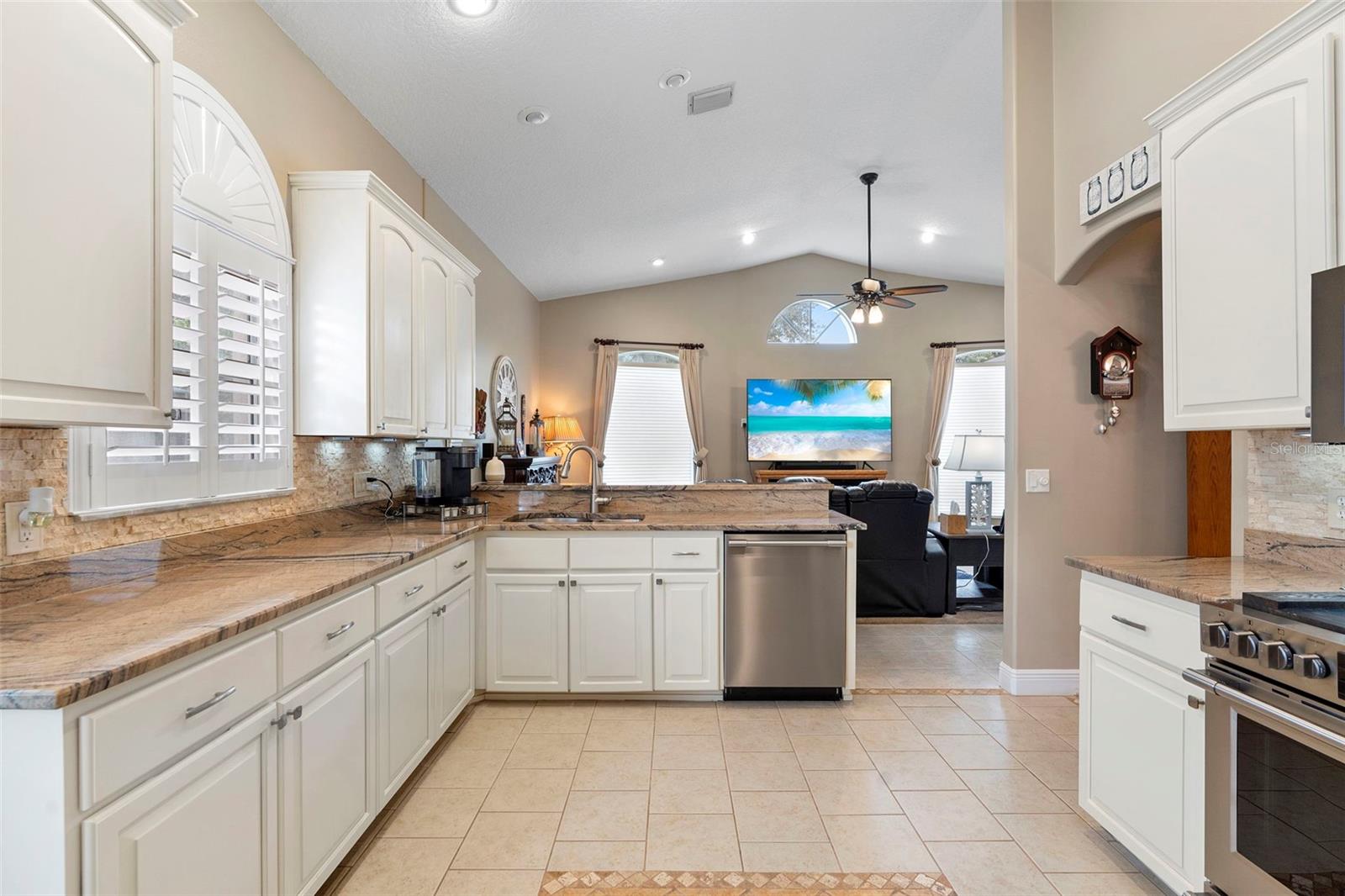 428 HIGHTOWER DR, DEBARY, FL, 32713