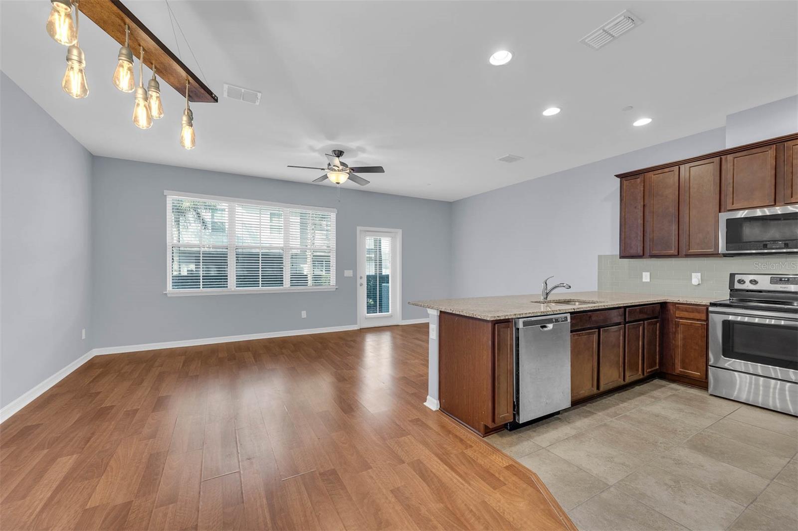 1076 TARAMUNDI DR, OVIEDO, FL, 32765