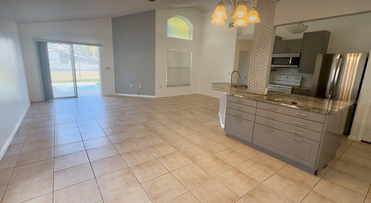 611 CASTERTON CIR, DAVENPORT, FL, 33897