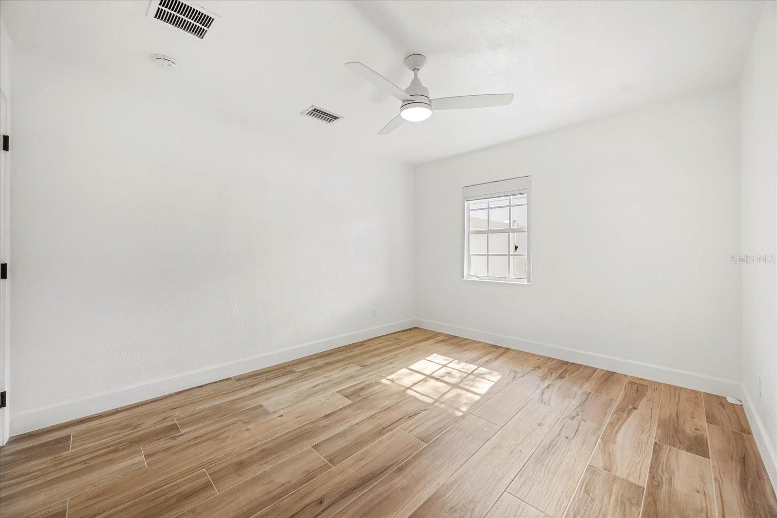 3215 HELEN AVE, ORLANDO, FL, 32804