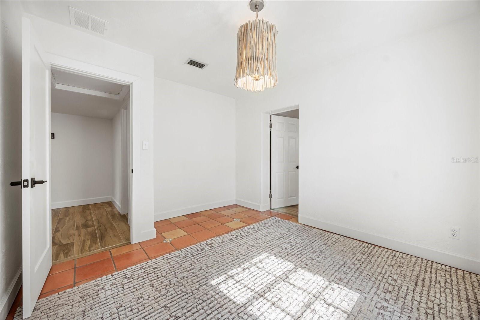 3215 HELEN AVE, ORLANDO, FL, 32804