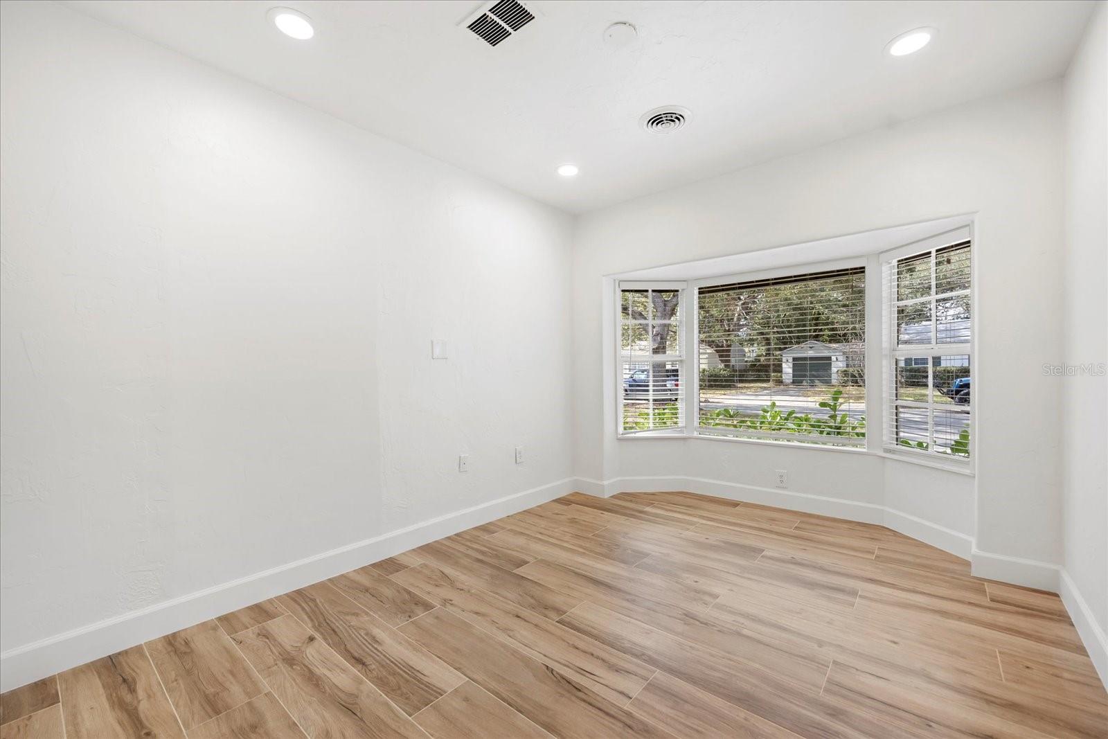 3215 HELEN AVE, ORLANDO, FL, 32804