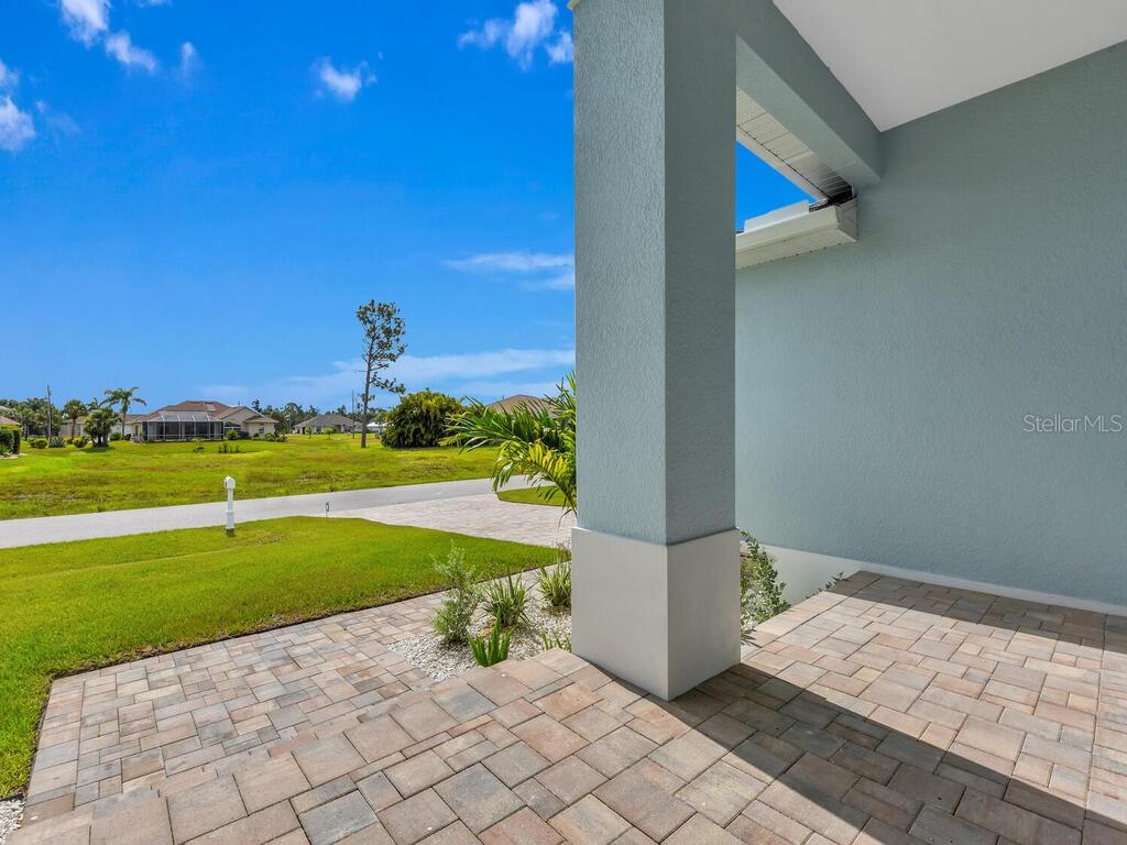 143 LONG MEADOW LN, ROTONDA WEST, FL, 33947